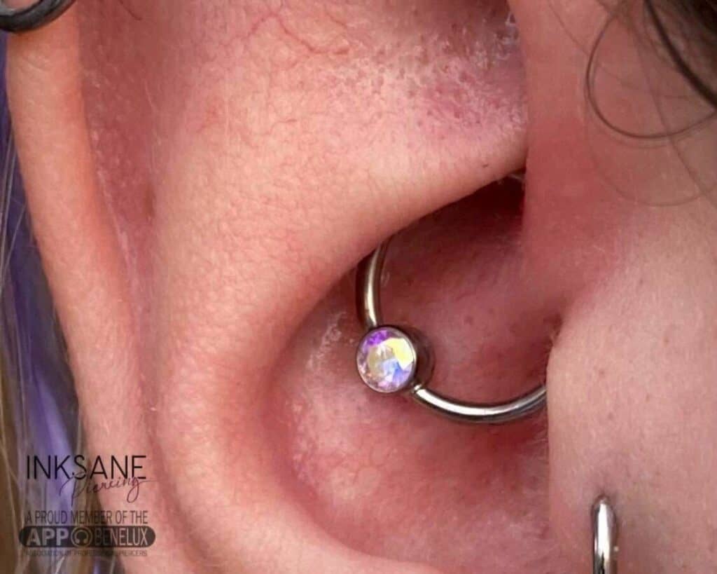 achterlijk persoon Kolibrie Partina City Daith piercing: de piercing tegen migraine? - inksanepiercing.com