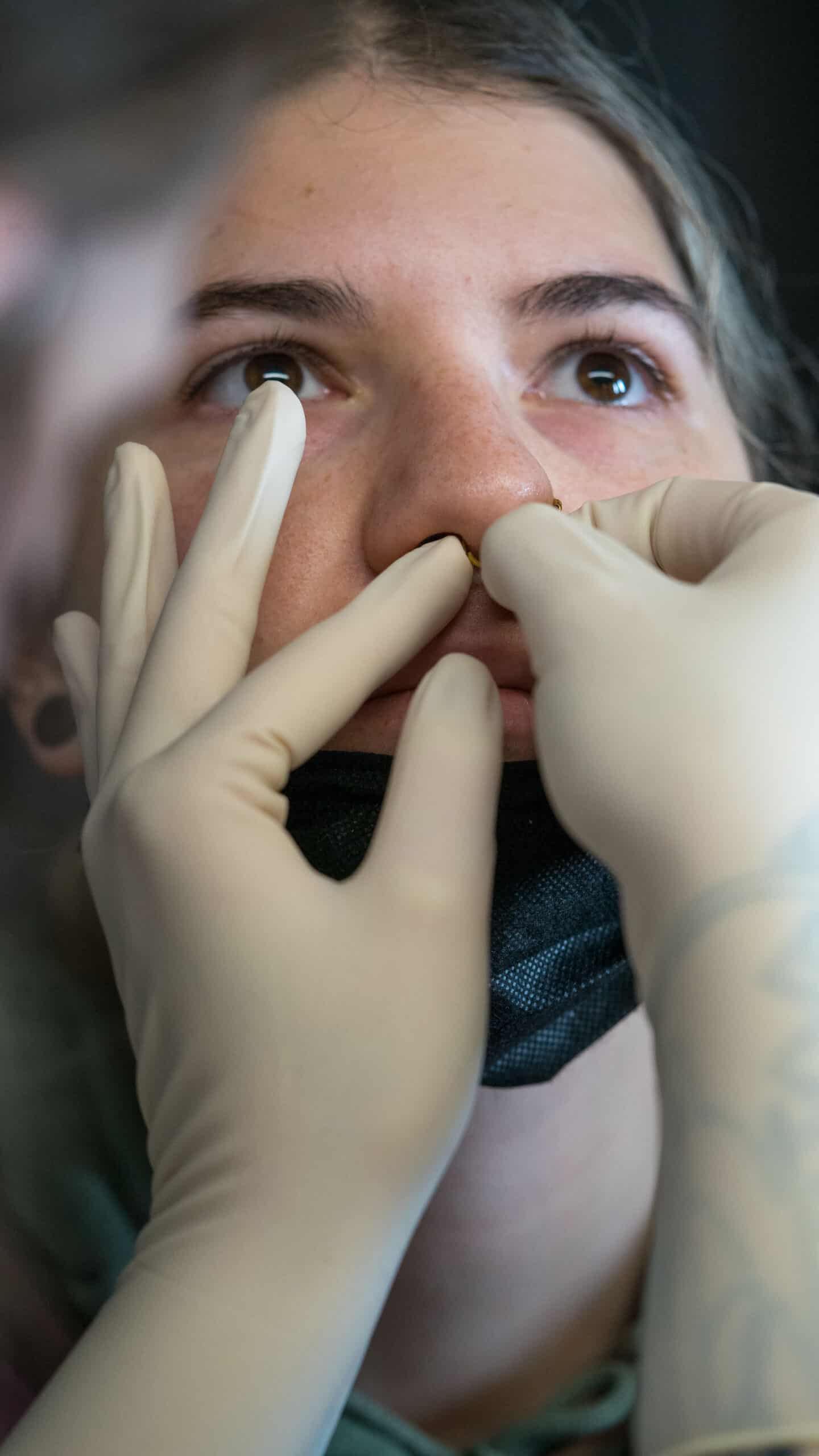 Rechtmatig Verplaatsbaar compenseren Septum piercing: het neusje van de zalm - inksanepiercing.com